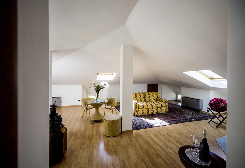 Vercurago Hotel San Gerolamo מראה חיצוני תמונה
