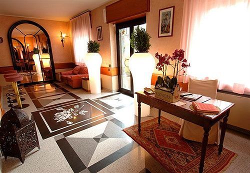 Vercurago Hotel San Gerolamo מראה חיצוני תמונה