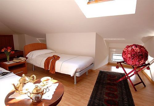 Vercurago Hotel San Gerolamo מראה חיצוני תמונה